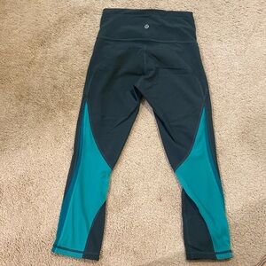 Lululemon leggings Forrest green and teal Size 4